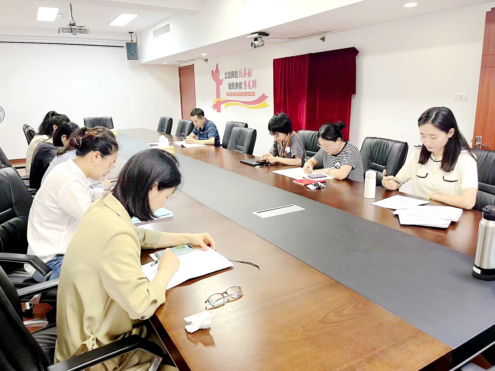 浙茶集团第四党支部召开半年度意识形态工作分析研判会